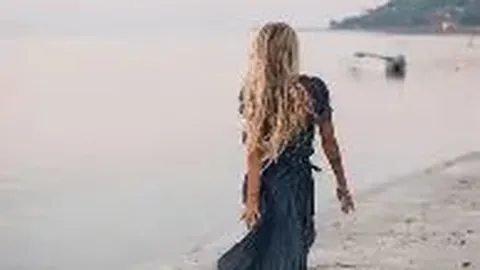 【玉颜粉骨双色彩运】2025140期双色球精准预测：绝杀红球04、17、29，胆码揭晓，不容错过！